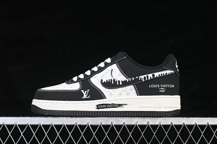 Picture of Air Force 1 _SKUfw22297295979972182fw